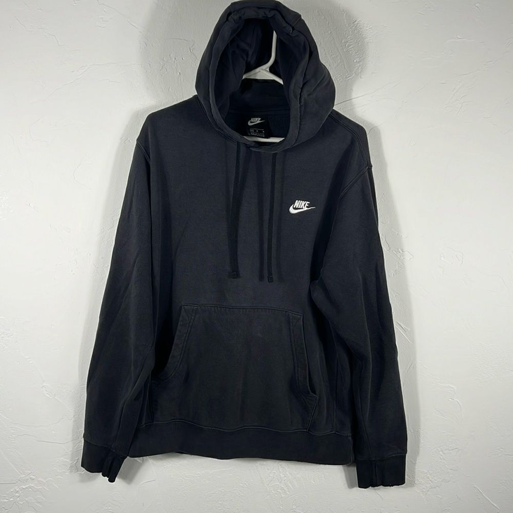 🔥 Vintage NIKE Essential Embroidered Black Pullover Hoodie Sweatshirt Sz M -EUC